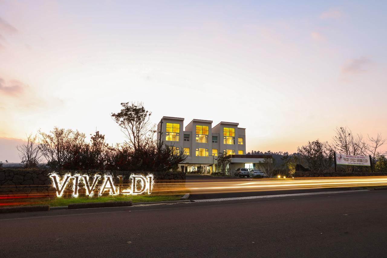 Casa De Vivaldi Hotel Seogwipo Extérieur photo
