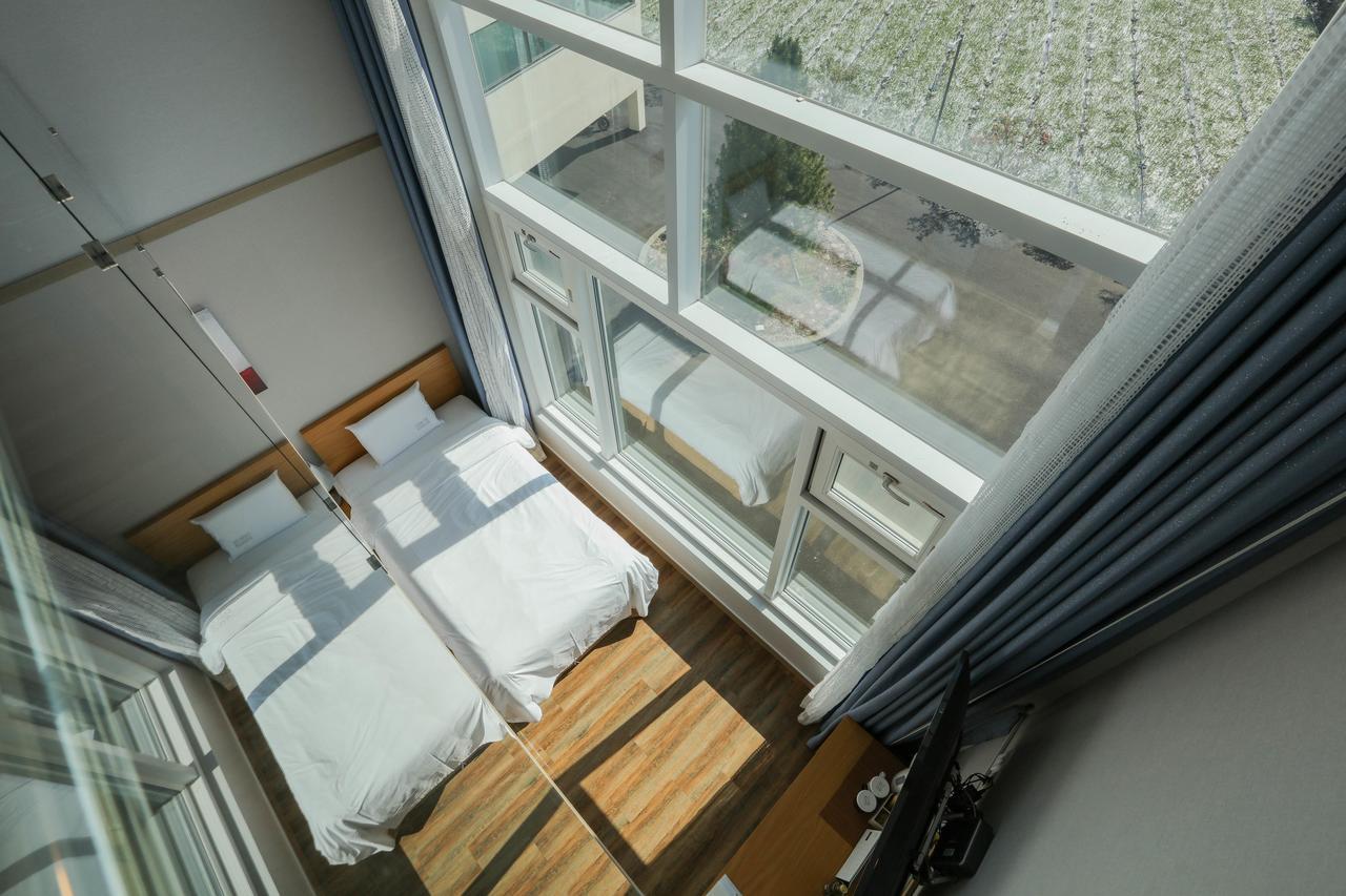Casa De Vivaldi Hotel Seogwipo Extérieur photo