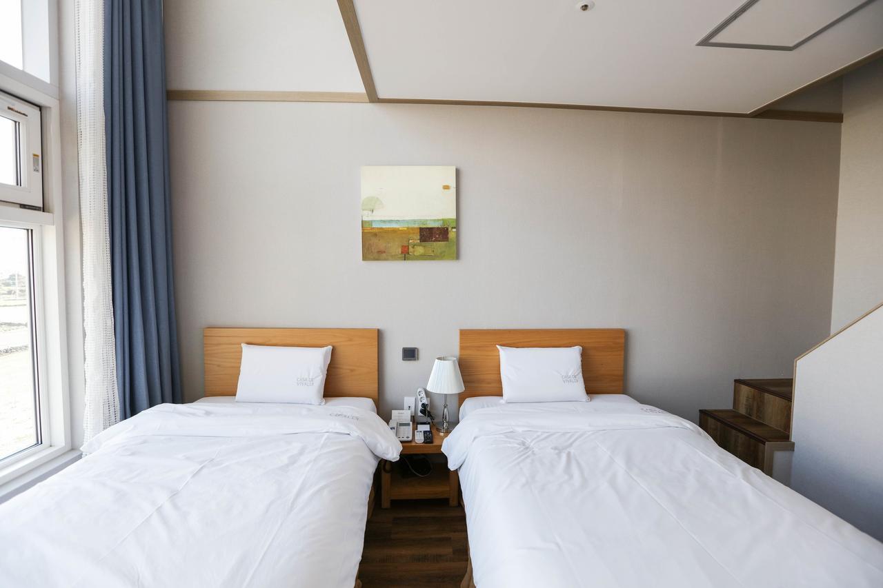 Casa De Vivaldi Hotel Seogwipo Extérieur photo